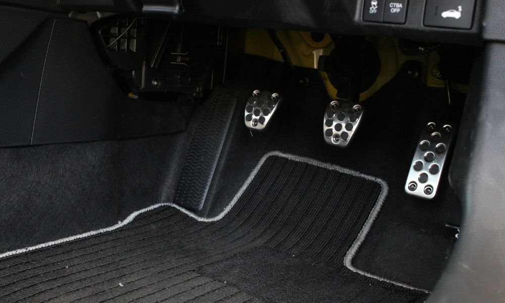 Stiff Clutch Pedal: Common Causes & How To Fix It